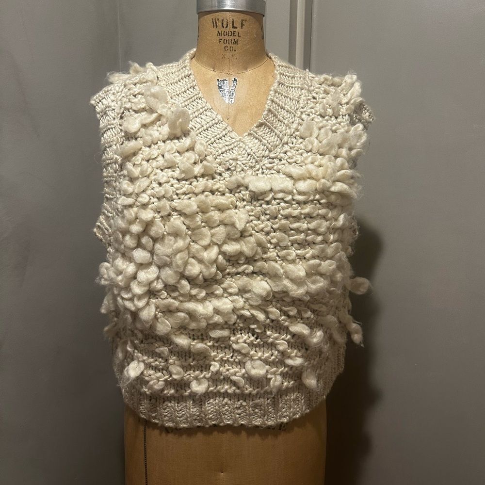 Texture knit sweater vest